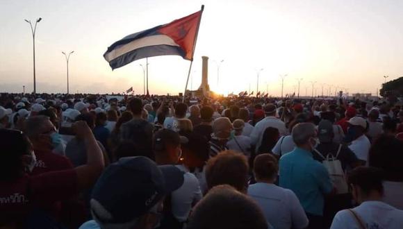 Protestas en Cuba: Miles acuden a acto pro-Revolución en presencia de Raúl Castro