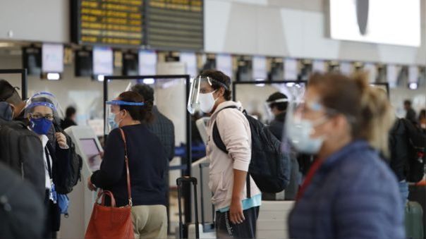 Gobierno amplió suspensión de vuelos procedentes de India, Brasil y Sudáfrica hasta el 15 de julio