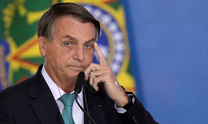 Portada: Brasil: Jair Bolsonaro pasa noche en la clínica de Sao Paulo con un "tratamiento conservador"