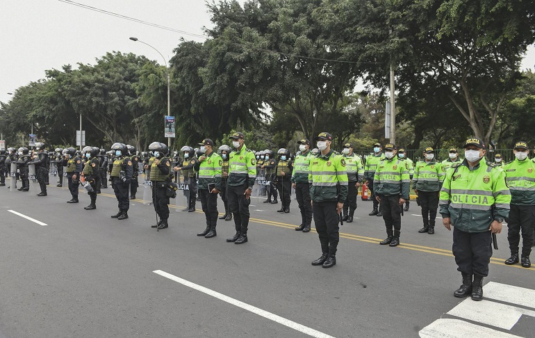 Portada: Fiestas Patrias: General César Cervantes informó que más de 106,000 policías serán desplegados a nivel nacional