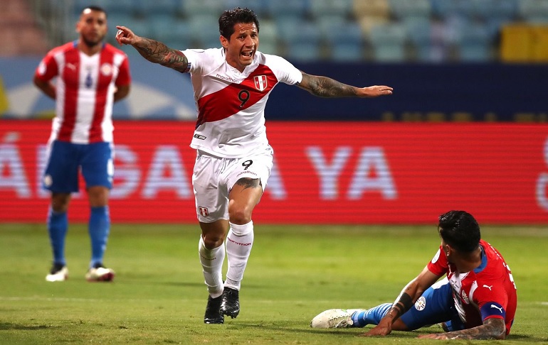 Portada: ¡PURO CHOCOLATE! Gianluca Lapadula definió con gran calidad para el 2-1 ante Paraguay