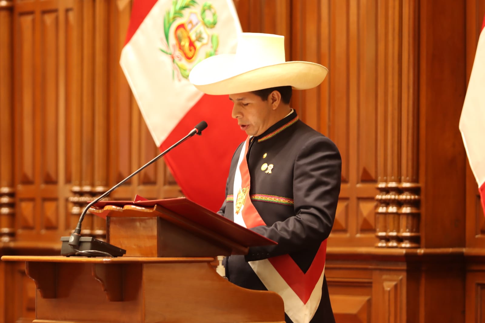 Pedro Castillo anuncia que presentará un proyecto de ley para instalar una Asamblea Constituyente