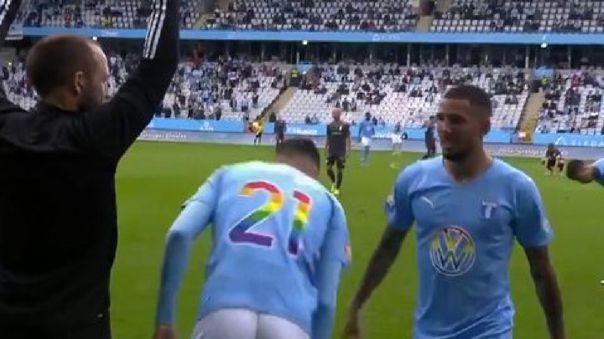 Portada: Sergio Peña debutó con Malmo pero salió a los 30 minutos por molestia en la pantorrilla