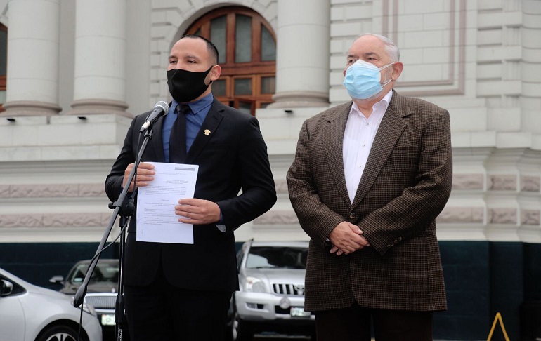 Portada: Alejandro Muñante presentó proyecto de ley que busca sacar del cargo a los magistrados del TC con mandato vencido