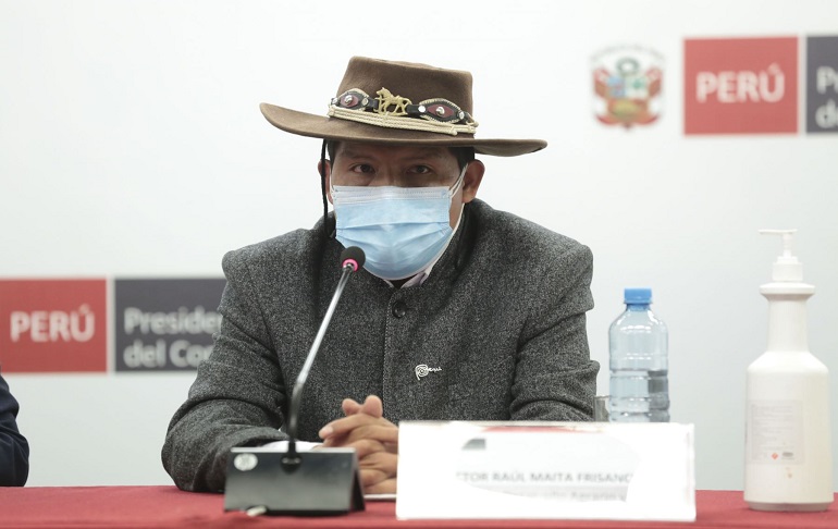 Ministro Víctor Maita informó que apoyarán a agricultores con guano de isla importada desde Bolivia