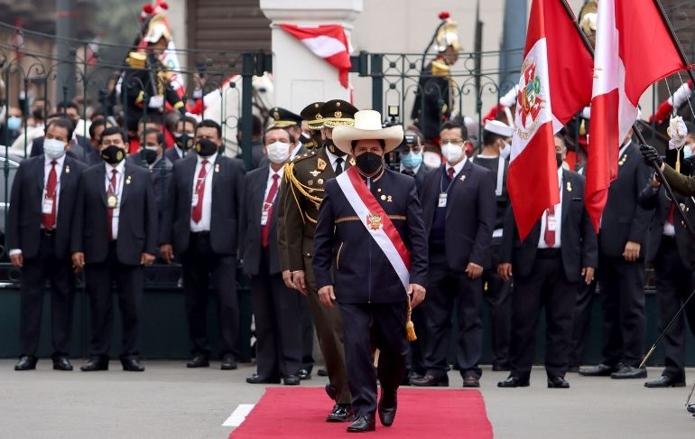 Portada: Pedro Castillo será reconocido hoy como jefe supremo de las FF.AA. y PNP