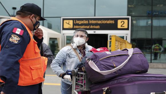 Viajes provenientes de Sudáfrica seguirán suspendidos hasta el 30 de setiembre, según el Gobierno