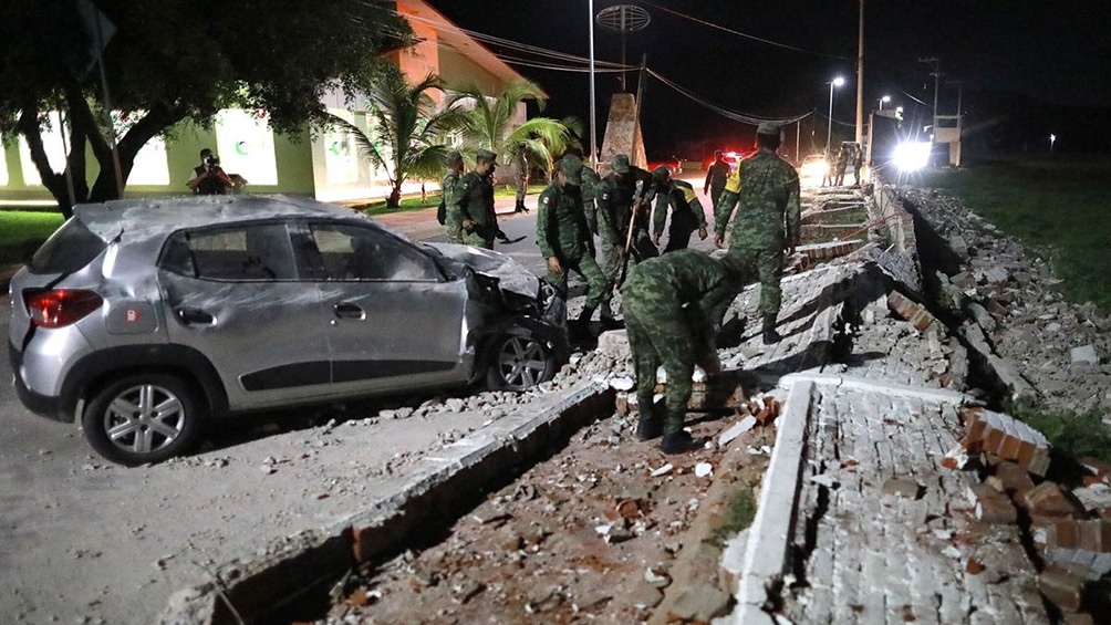 1,6 millones de usuarios se quedaron sin luz en cinco estados tras el potente sismo en México