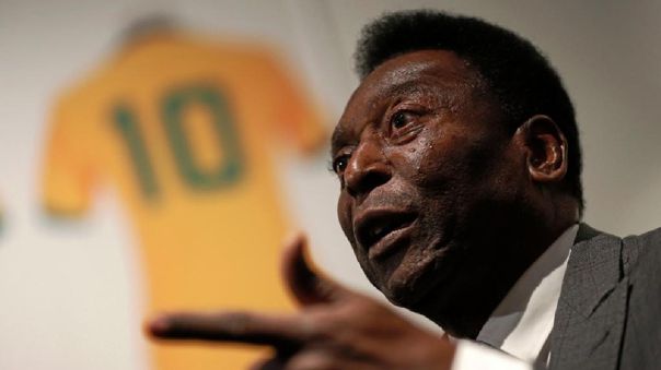 Pelé está hospitalizado desde hace seis días en Sao Paulo