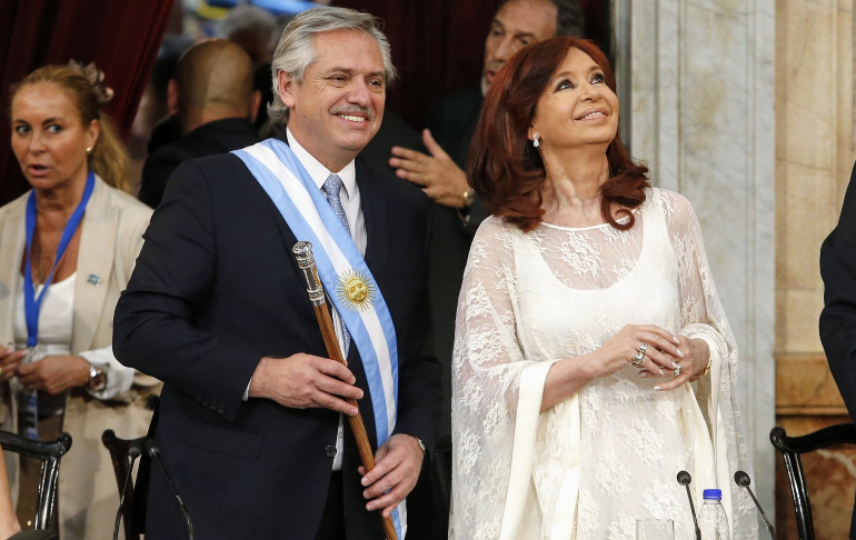 Portada: Argentina: Alberto Fernández cancela sus viajes al exterior en plena crisis de Gobierno