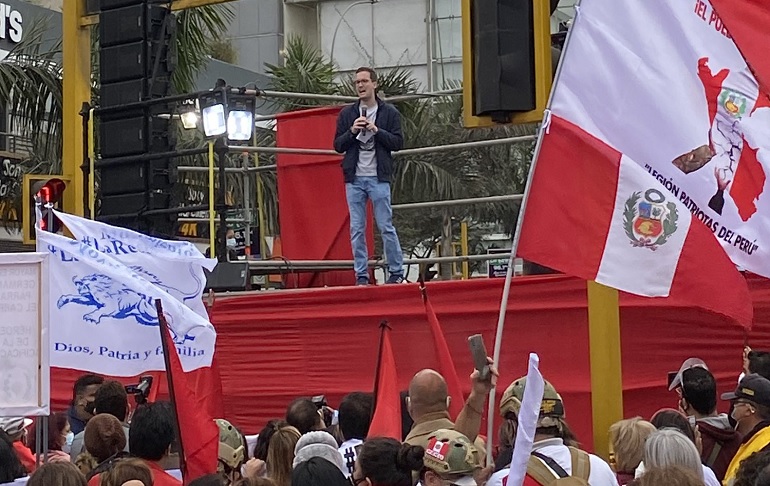 Alejandro Cavero: "Mi generación tiene que defender la libertad porque estamos frente a un Gobierno comunista"