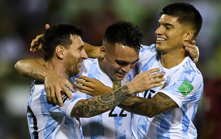 Portada: Qatar 2022: Argentina venció 3-1 a Venezuela y alcanzó el segundo puesto de las Clasificatorias