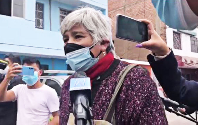 Camarada Bertha llegó a la morgue del Callao, pero se retiró ante los reclamos de las víctimas de Sendero Luminoso