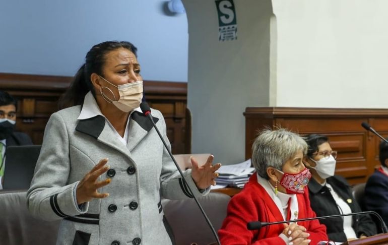 Congresista Medina buscará "desmentir" a Chirinos: "La están haciendo como una víctima pero tenemos que ver que tiene muchos vínculos con personas corruptas"