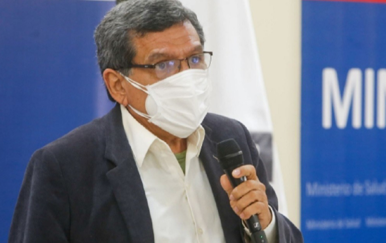 Portada: Hernando Cevallos: "No vamos a obligar a la gente a vacunarse"