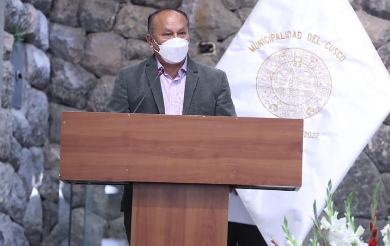 Ministro Juan Silva asegura que "han sido sacadas de contexto" sus declaraciones sobre el canal del Estado