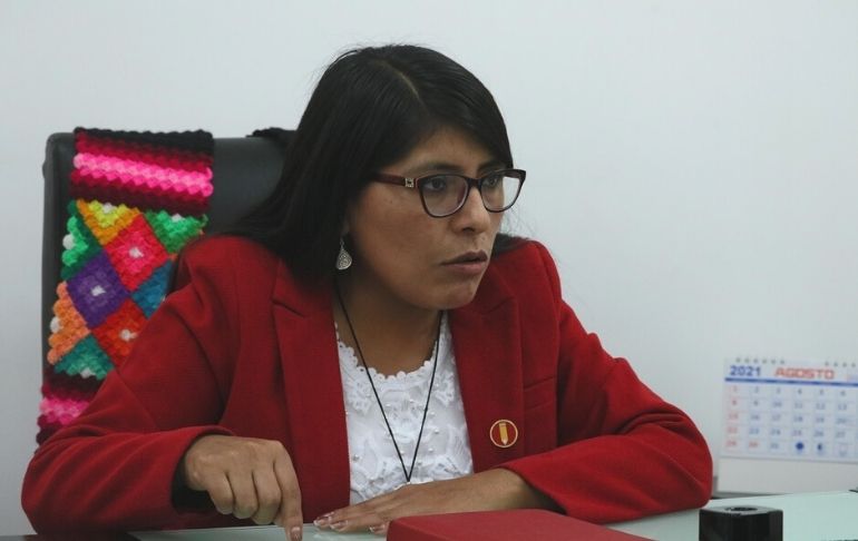 Portada: Margot Palacios, congresista de Perú Libre: "Se debe investigar los hechos declarados por Patricia Chirinos"