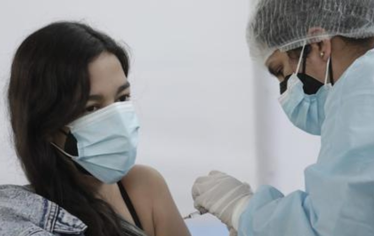 Desde mañana se empezará a vacunar contra la COVID-19 a jóvenes de 23 a 24 años en Lima y Callao