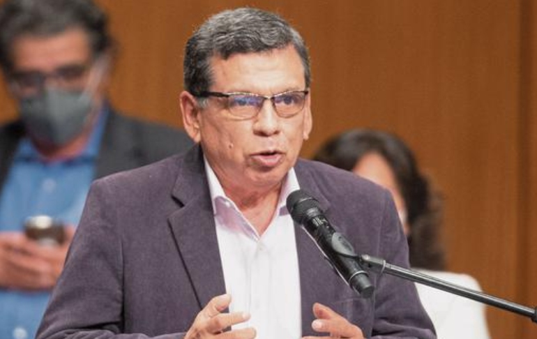 Portada: Minsa aclaró que vacunación completa para ingresar al Perú aplicará para países con alta tasa de inmunización