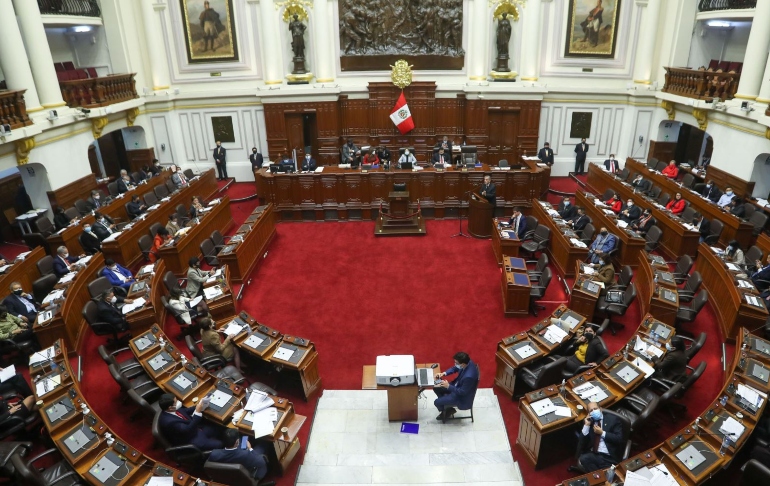 Perú Libre propone referéndum para cambiar Constitución de 1993