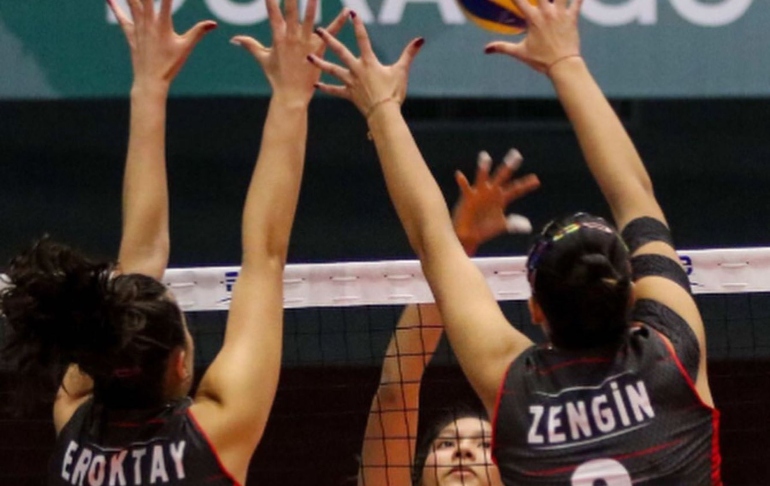 Selección peruana cae 3-0 ante Turquía en el Mundial de Vóley Sub-18