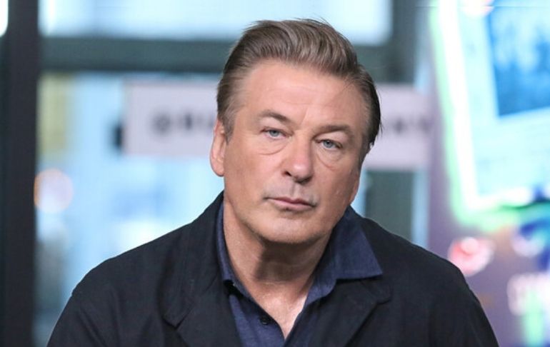 Asistente que entregó la pistola a Alec Baldwin había sido despedido por previo incidente con armas