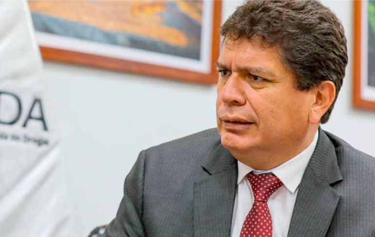Renuncia presidente ejecutivo de Devida tras acusación del ministro Luis Barranzuela