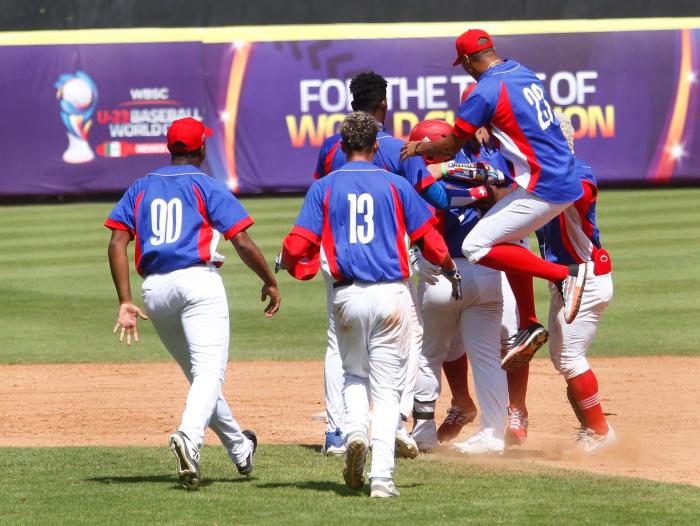 Ocho beisbolistas cubanos escapan de Mundial Sub-23 en México para no volver a su país