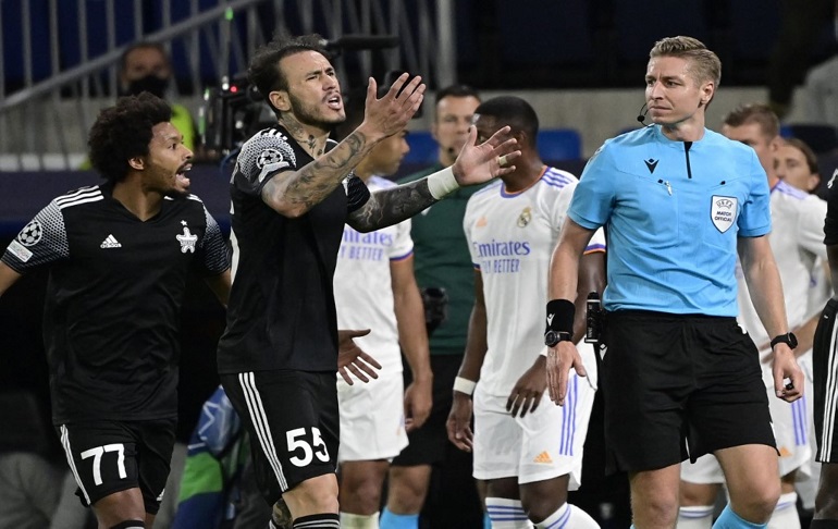 Champions League: Con Gustavo Dulanto en el campo, el Sheriff perdió 3-1 ante el Inter de Milán