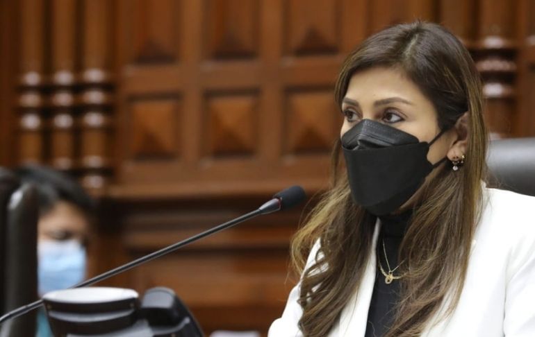 Portada: Lady Camones: "Perú Libre se ha convertido en lo que ellos criticaban"