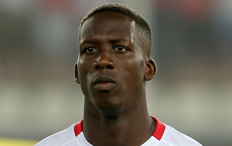 ¿Nueva baja? Luis Advíncula sufre desgarro a pocos días del Perú vs. Argentina, informa ESPN