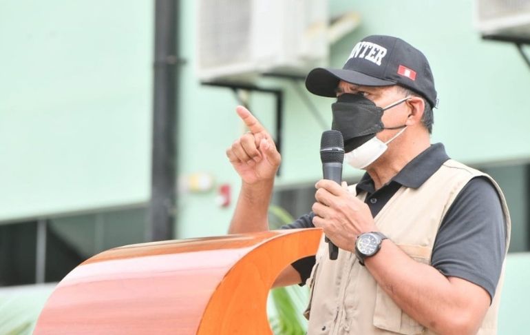 Portada: Ministro Barranzuela cancela operativos contra hoja de coca que va al narcotráfico