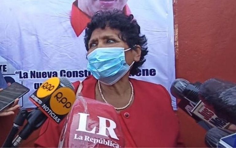 Excandidata congresal por Perú Libre llegó a Palacio tras no haber sido designada como ministra de Cultura: "Yo era la voceada"