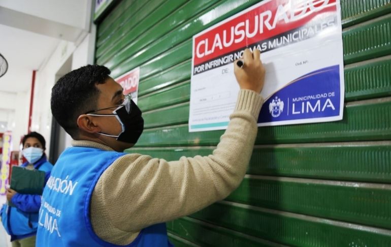 Clausuran galería del Mercado Central por venta de productos sin registro sanitario