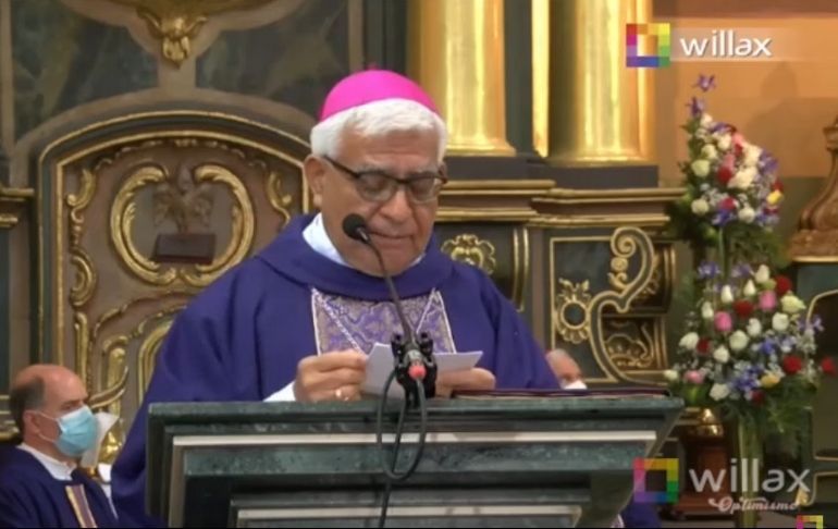 Mira la misa solemne en honor al Señor de los Milagros