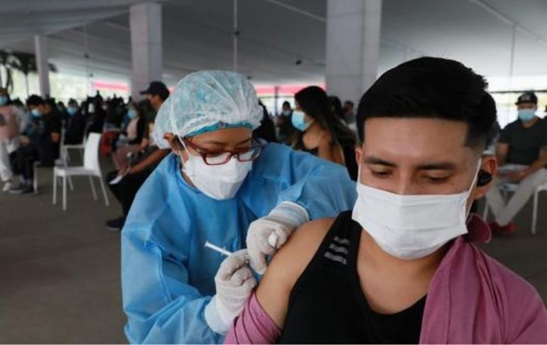Portada: Minsa: "Probablemente este fin de semana ya estaremos vacunando a los mayores de 18 años en Lima"