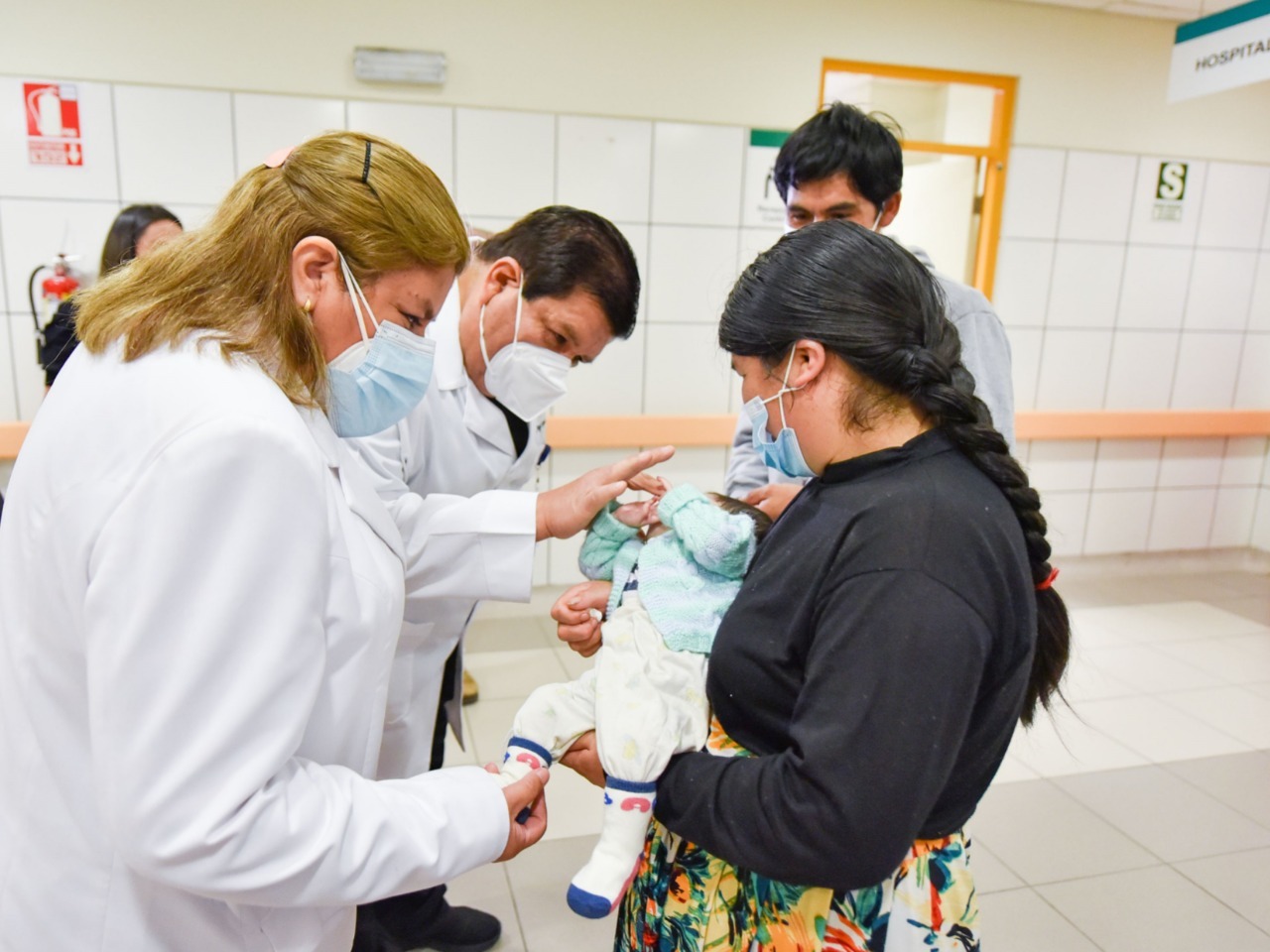 INSN San Borja: Extirpan tumor gigante en cavidad oral y cuello de bebé y le salvan la vida