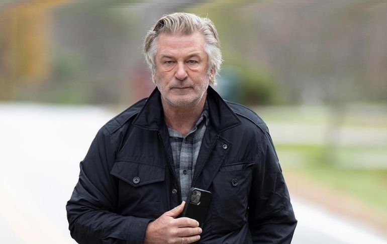 Alec Baldwin es demandado por tiroteo en las grabaciones de Rust