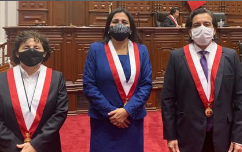 Portada: Se rompe bancada Somos Perú-Partido Morado: Susel Paredes, Flor Pablo y Edward Málaga renuncian al grupo