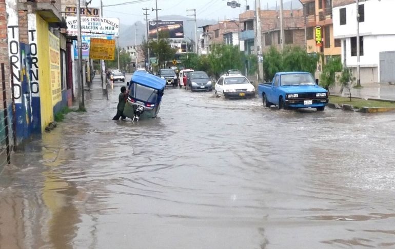 Cajamarca: Torrencial lluvia en Jaén deja al menos una persona fallecida