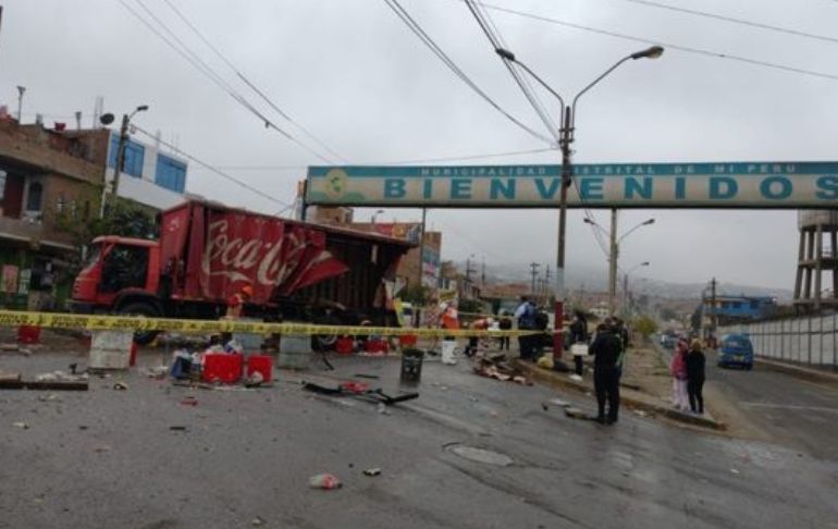 Ventanilla: Al menos 15 personas resultaron heridas tras el choque de un bus contra camión