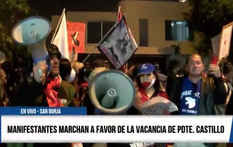 Ciudadanos marchan a favor de la vacancia del presidente Pedro Castillo