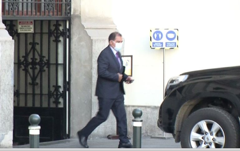 Reunión entre Luis Barranzuela y Pedro Castillo duró menos de una hora