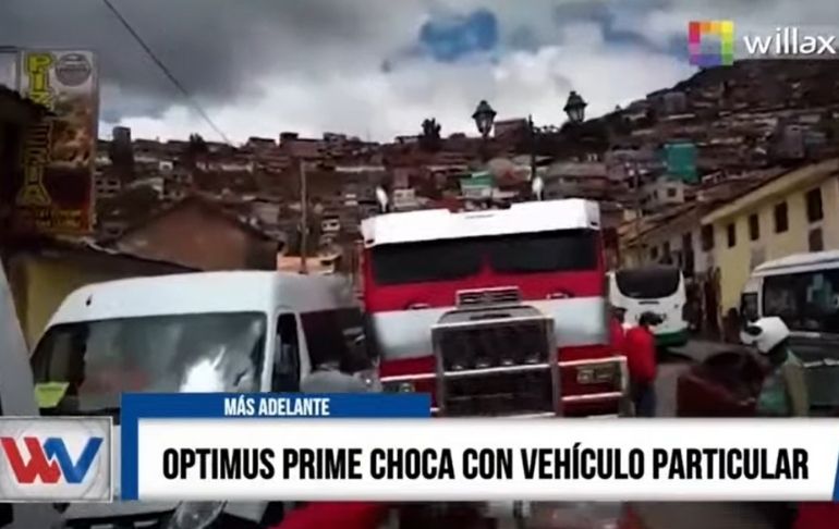 Portada: Transformers: Optimus Prime choca con vehículo particular en su último día de grabación