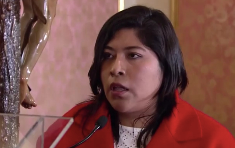 Betssy Chávez renuncia a la bancada de Perú Libre