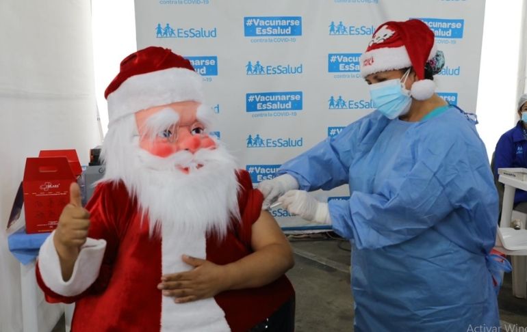 COVID-19: Casi 8 mil personas se vacunaron durante las fiestas navideñas en vacunatorios de EsSalud