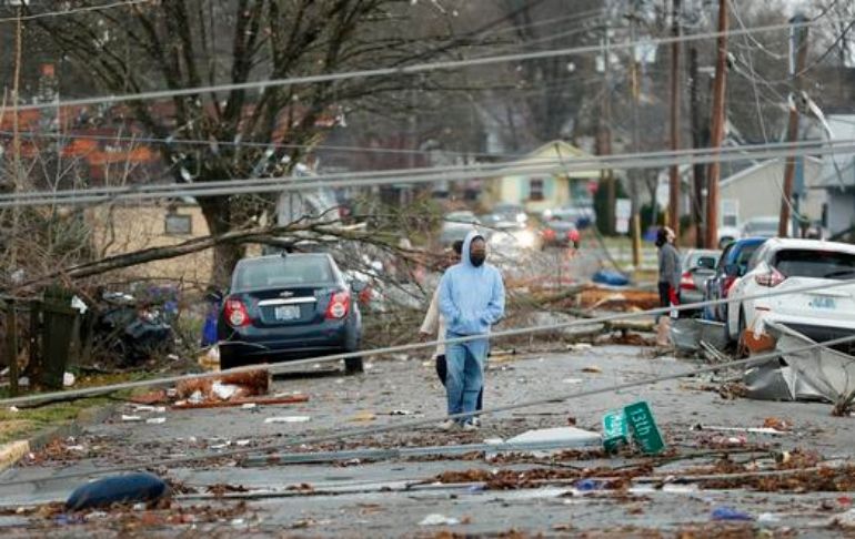 EE.UU.: alrededor de 400 mil hogares sin electricidad en zonas afectadas por tornados