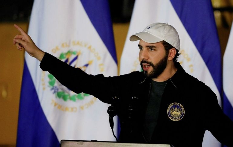 El Salvador: presidente Nayib Bukele asegura que "están pidiendo un golpe de Estado"