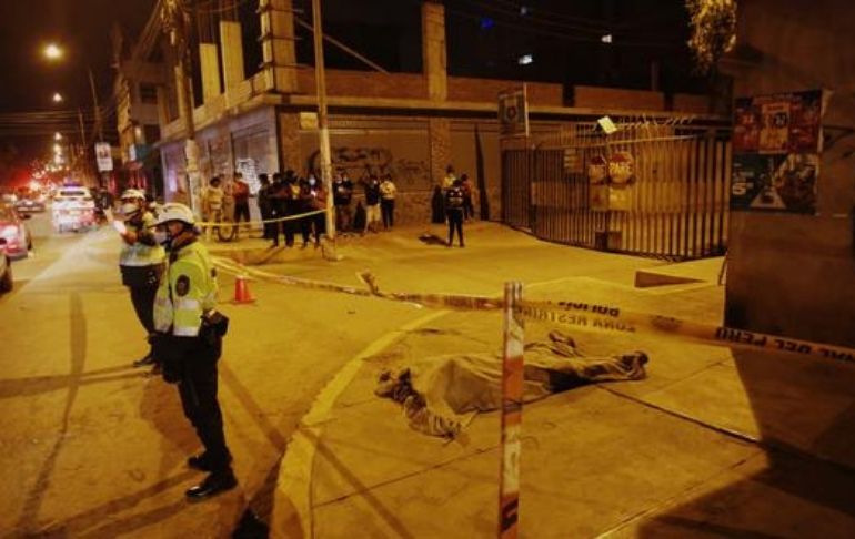 Portada: San Juan de Lurigancho: asesinan a hombre de un disparo en la cabeza