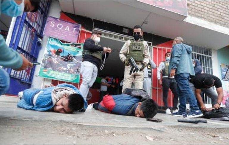 Portada: San Martín de Porres: Policía frustró asalto a casa de apuestas y capturó a dos delincuentes